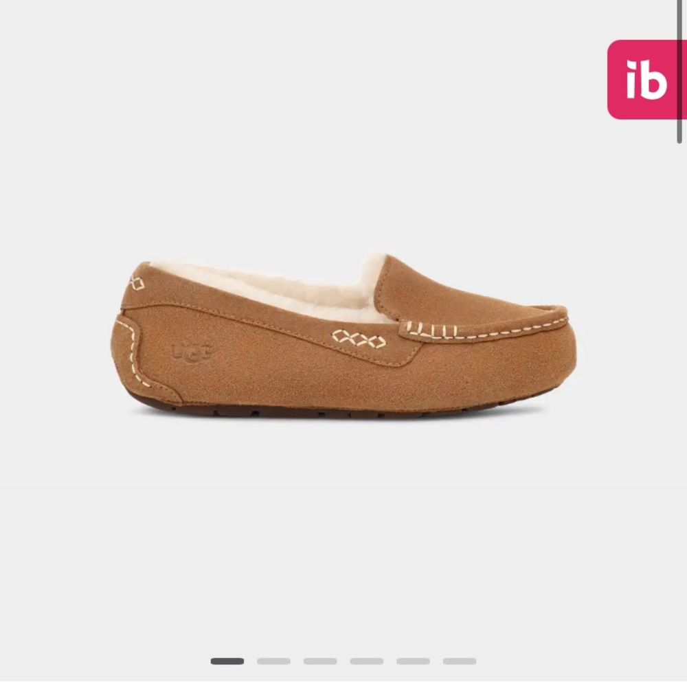 Ugg size 8 Ashley Slippers
